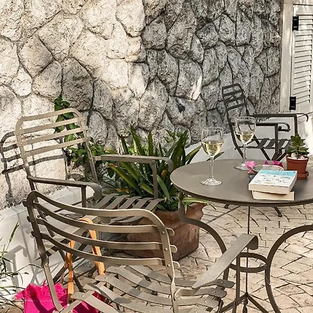 Διαμέρισμα Garden *