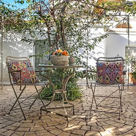 Διαμέρισμα Garden *